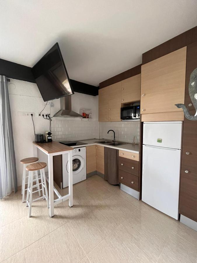 Apartamento Vacacional & Holiday Blanes Bagian luar foto
