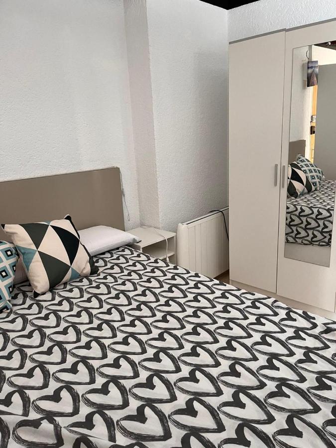 Apartamento Vacacional & Holiday Blanes Bagian luar foto
